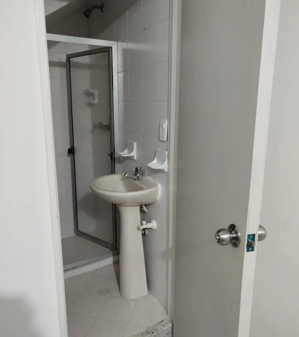 Hermoso Apto Cerca Centro Comercial Molinos Medellín 0*,